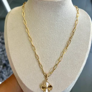 Clover Necklace