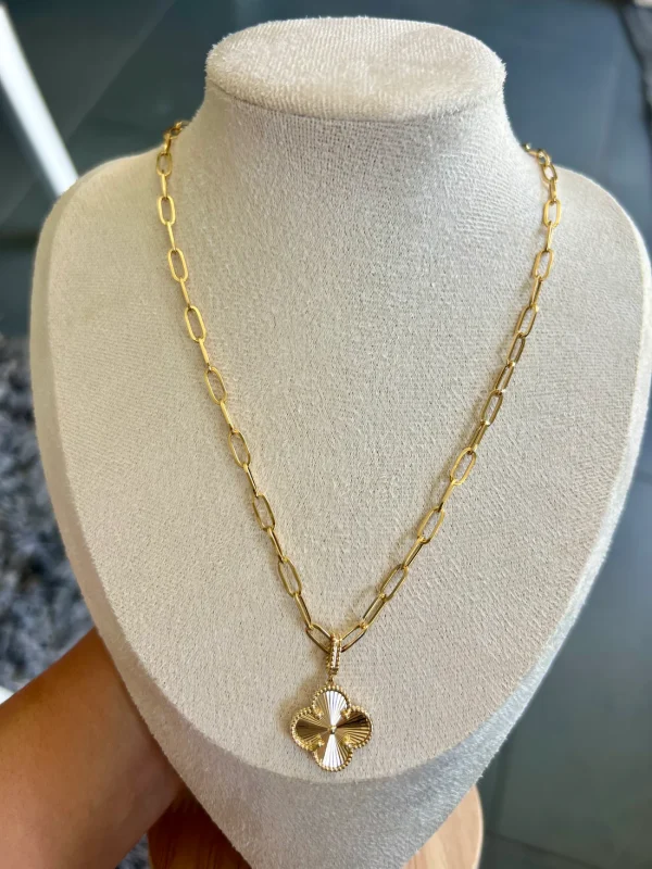 Clover Necklace